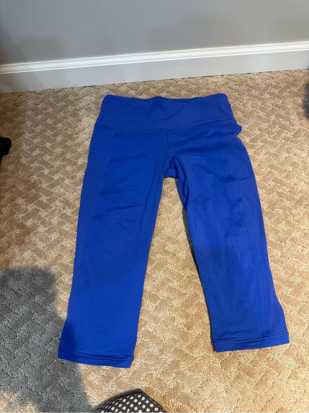 Women’s Royal Blue Lululemon Active Capri
